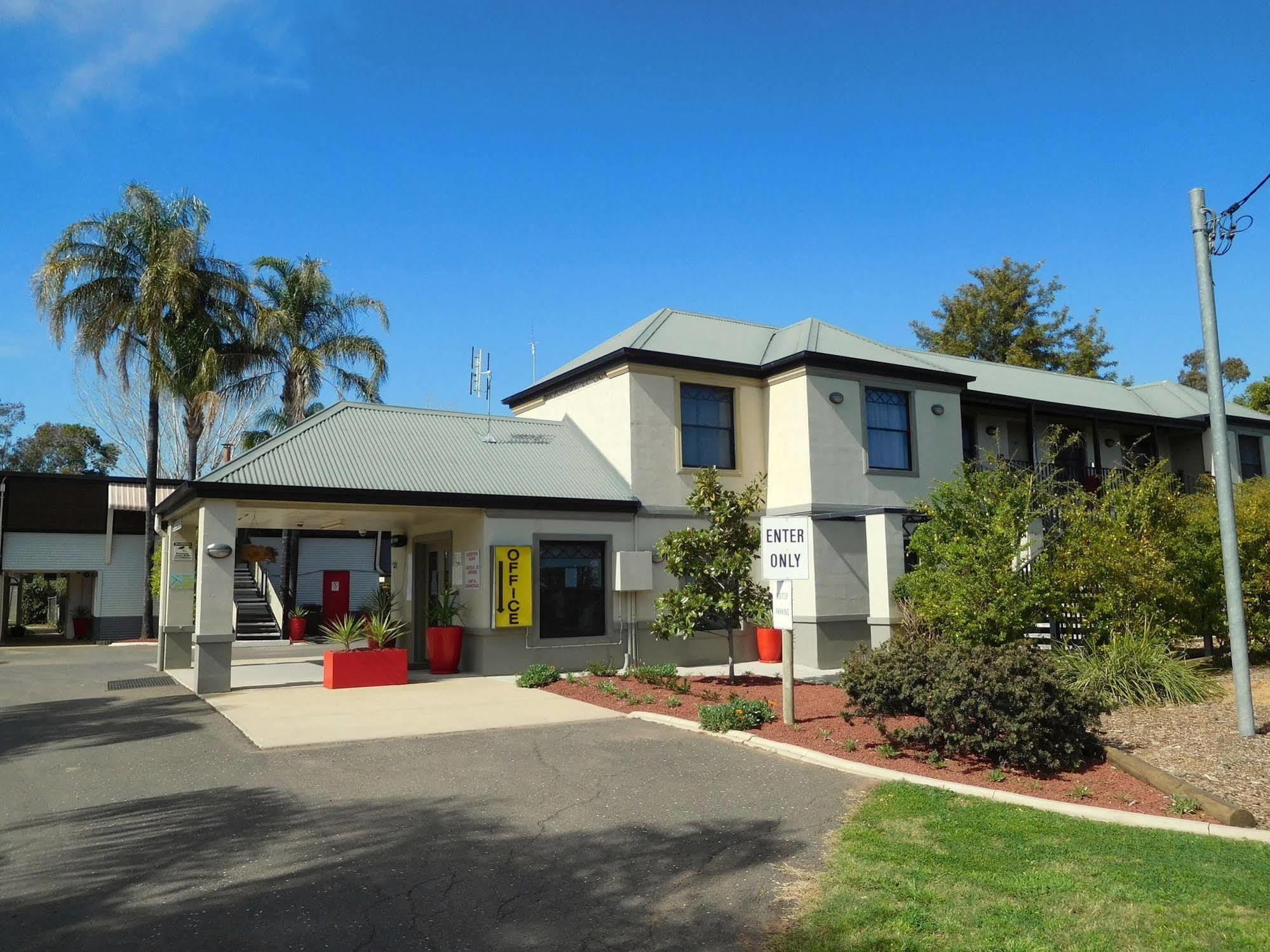 Narrabri Motel And Caravan Park Εξωτερικό φωτογραφία