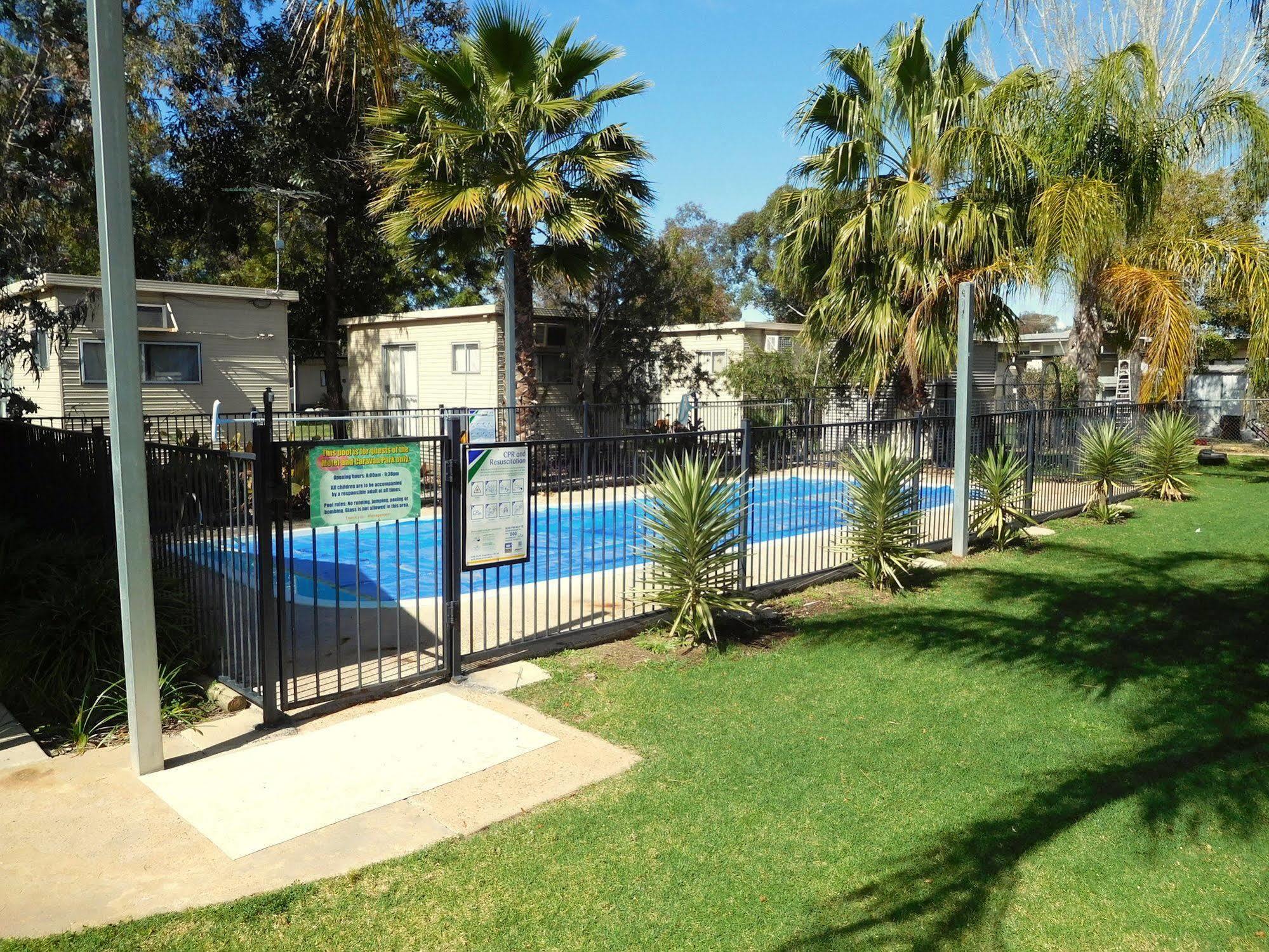 Narrabri Motel And Caravan Park Εξωτερικό φωτογραφία